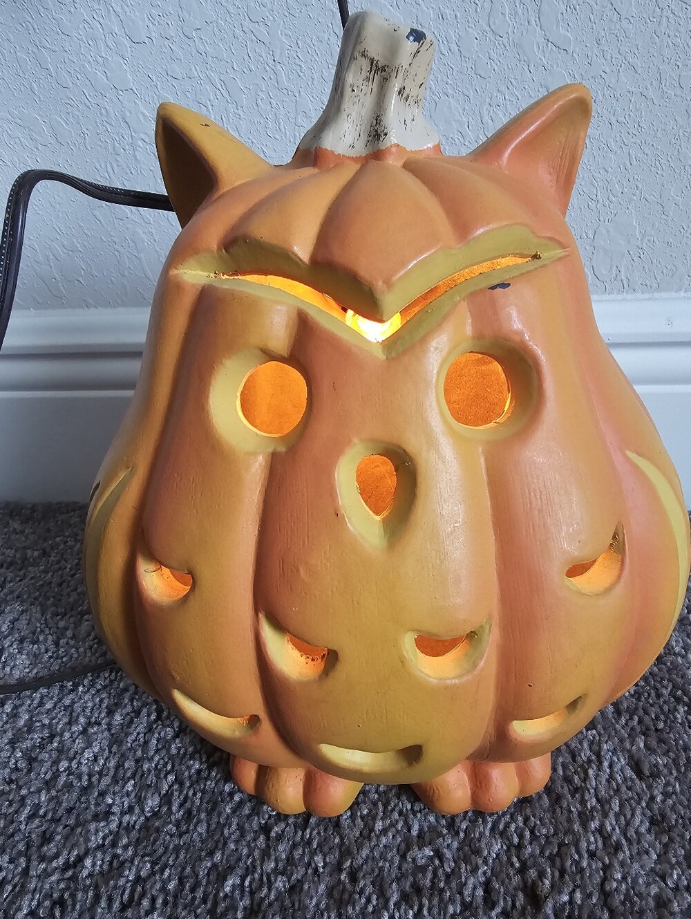 Vintage Electric Plastic Jack-o-Lantern Pumpkin Owl - Fall Halloween